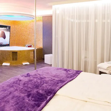 Plaza Design Готель 4*